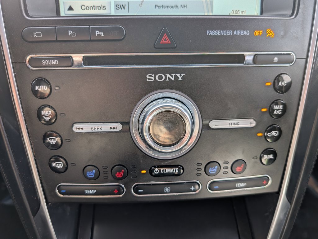 Used 2018 Ford Explorer Platinum image 18