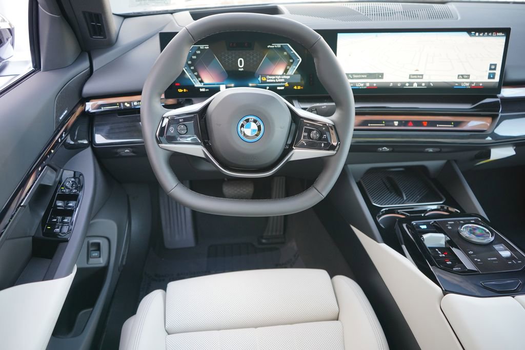 New 2026 BMW i5 eDrive40 image 15