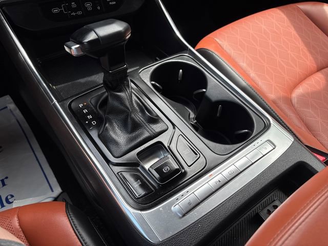 Used 2025 Kia Carnival EX FWD image 18