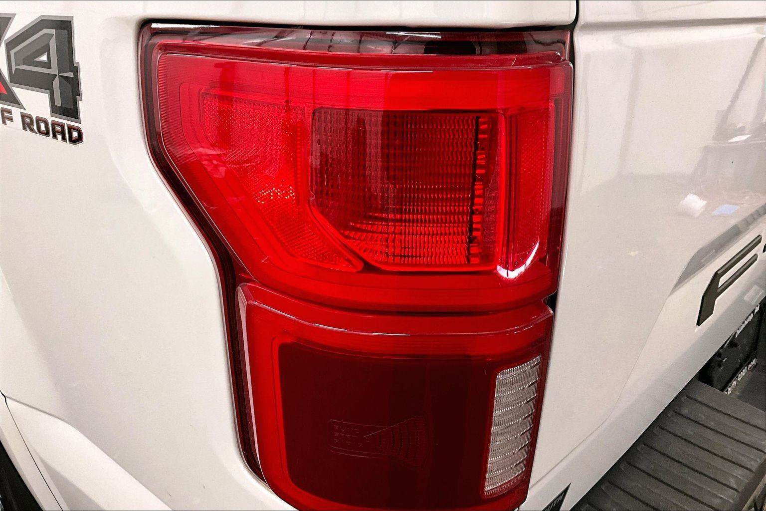 Used 2020 Ford F150 Lariat image 28