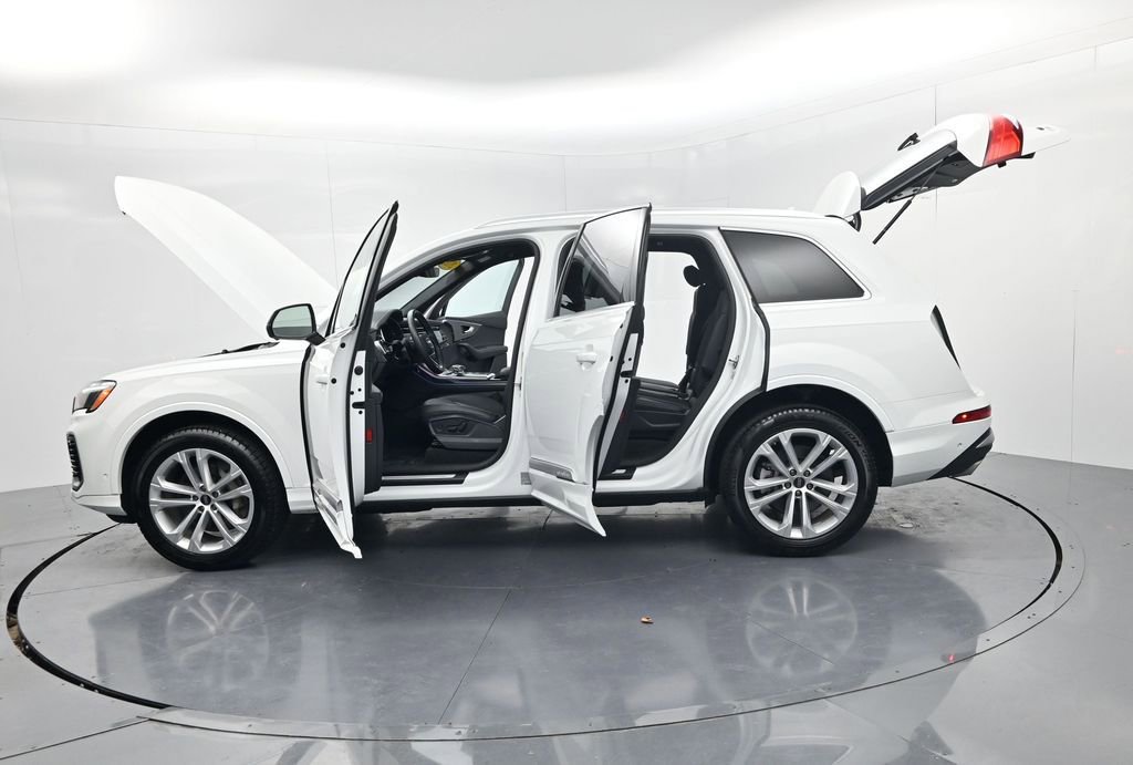 Used 2025 Audi Q7 3.0T Premium Plus AWD/4WD image 78