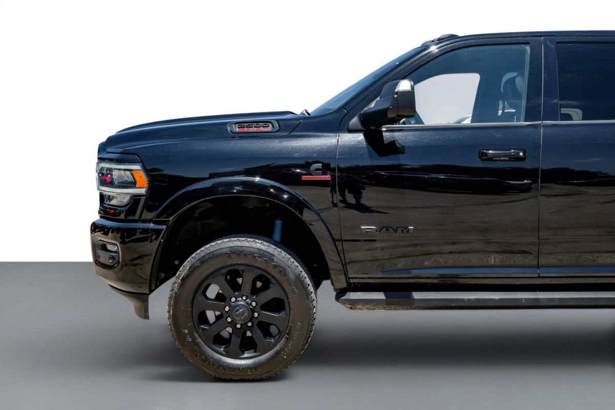 Used 2019 RAM 2500 Laramie w/ Black Appearance Package AWD/4WD image 10