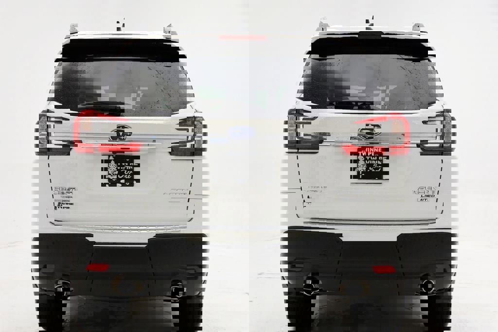 Used 2024 Subaru Ascent Limited image 7