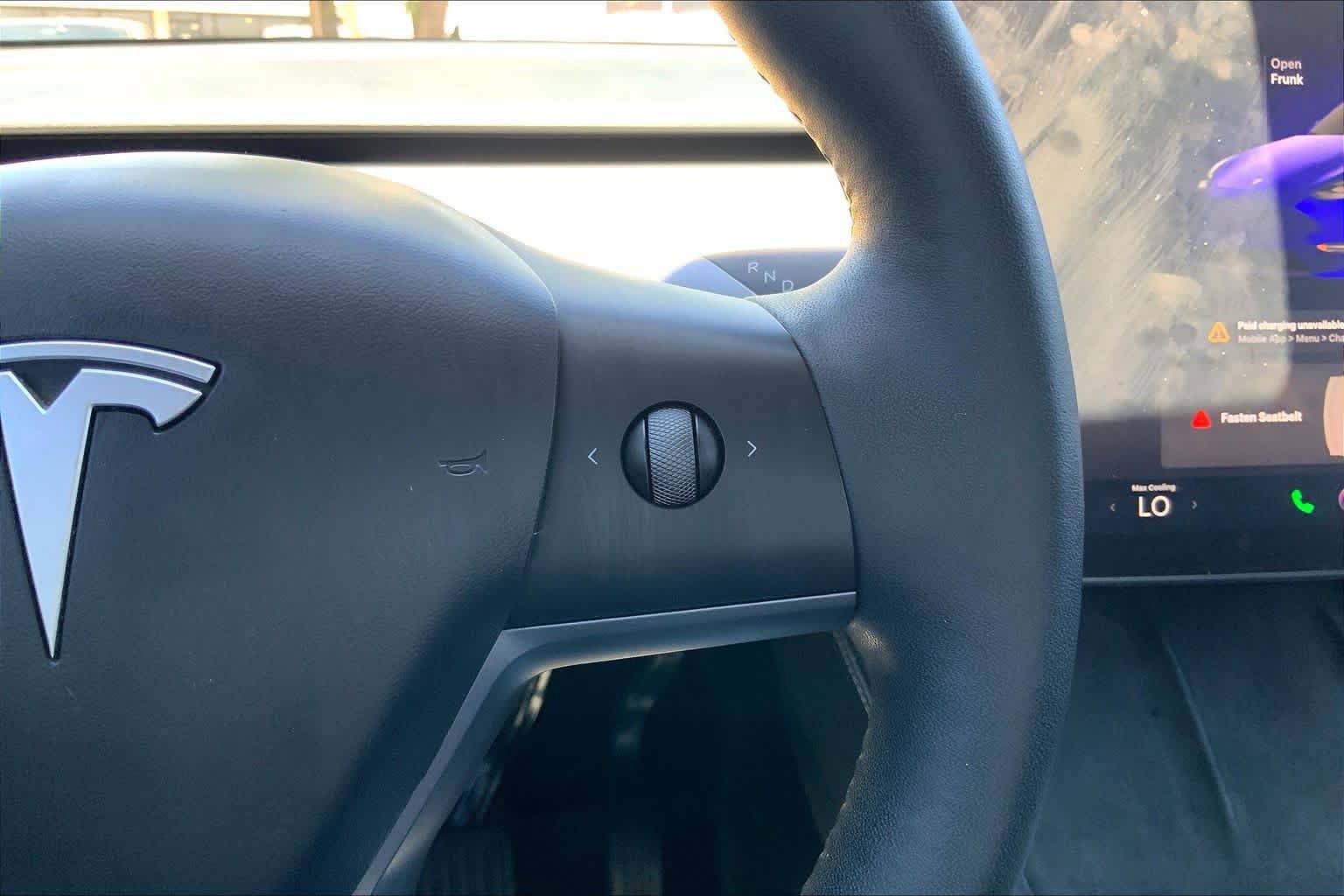 Used 2023 Tesla Model Y Long Range AWD/4WD image 47