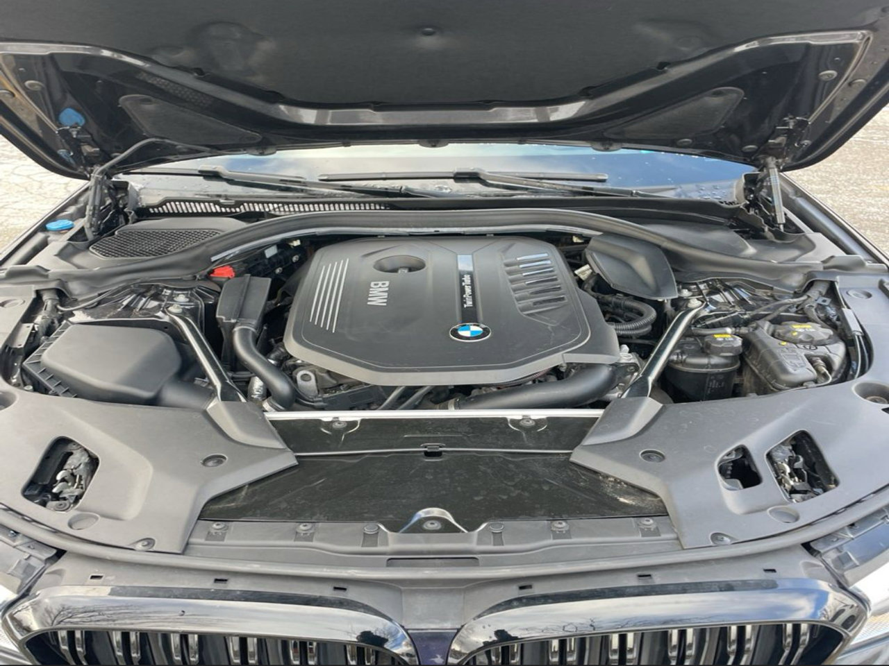 Used 2017 BMW 540i xDrive image 19