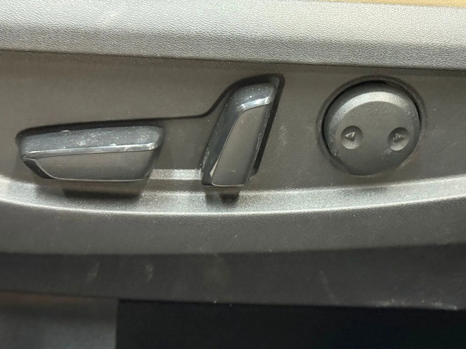 Used 2019 INFINITI QX50 Essential w/ Proassist Package image 19