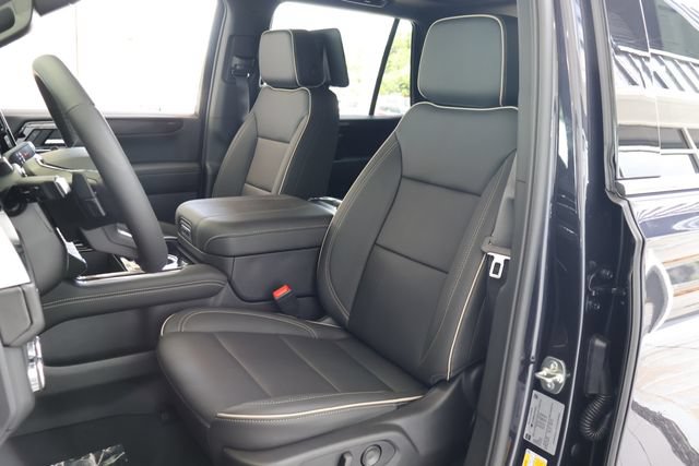 New 2026 GMC Yukon Elevation w/ Elevation Premium Package RWD image 14