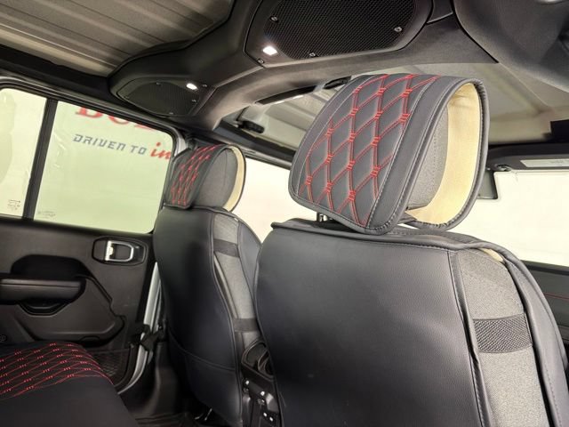 Used 2024 Jeep Wrangler Unlimited Rubicon AWD/4WD image 19
