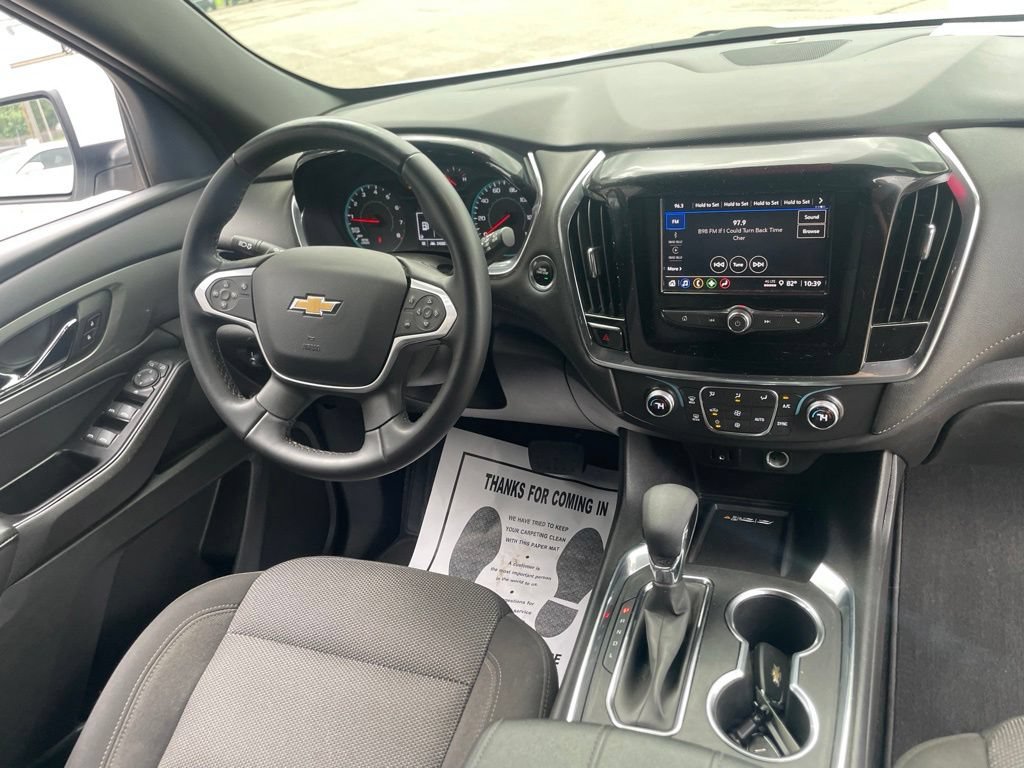 Used 2023 Chevrolet Traverse LT FWD image 21
