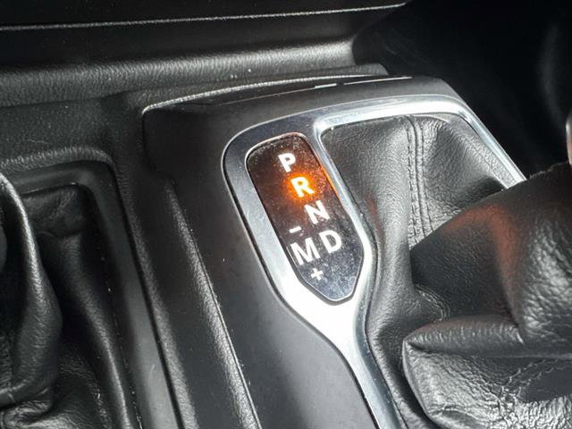 Used 2022 Jeep Wrangler Sport S AWD/4WD image 19