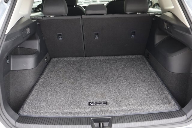 Certified 2025 Volkswagen Tiguan S image 17
