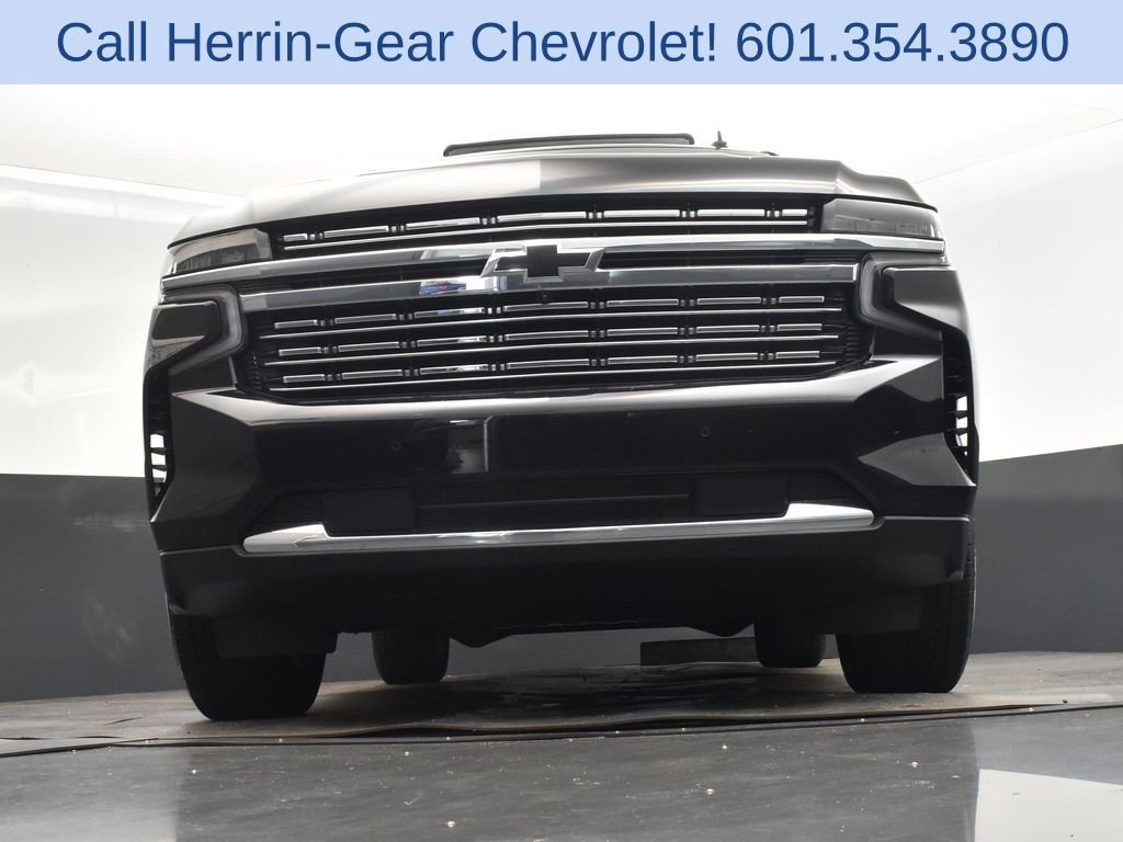 Used 2021 Chevrolet Tahoe Premier w/ Premium Package RWD image 47