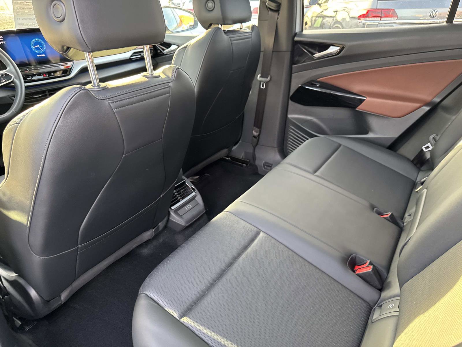 Used 2022 Volkswagen ID.4 Pro S image 10