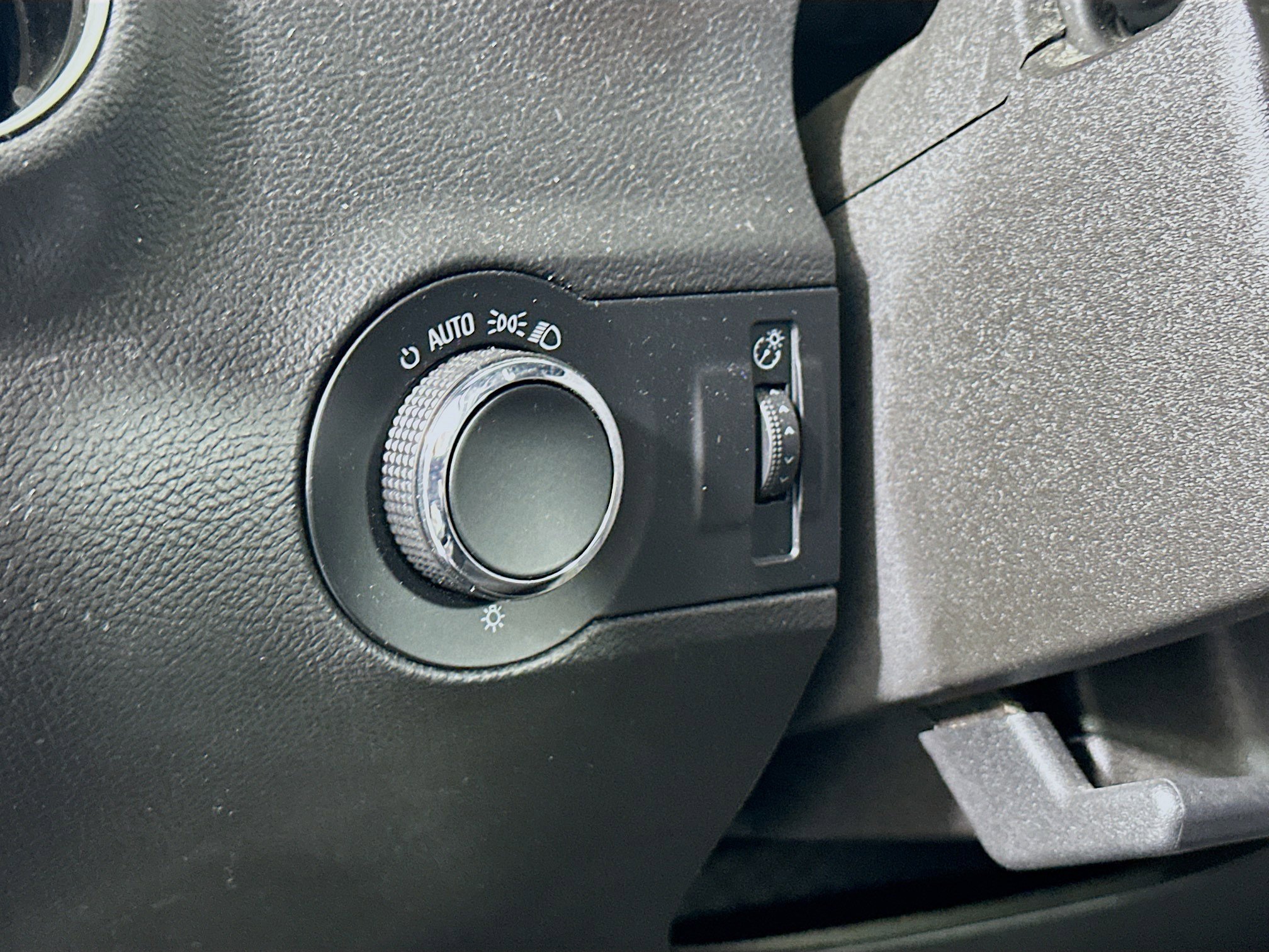 Used 2010 Chevrolet Camaro SS w/ RS Package image 16