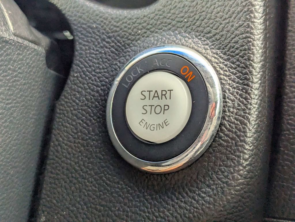 Used 2014 INFINITI Q60 Journey w/ Premium Package image 27