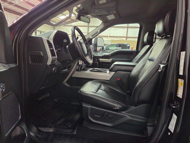 Used 2020 Ford F350 Lariat AWD/4WD image 6