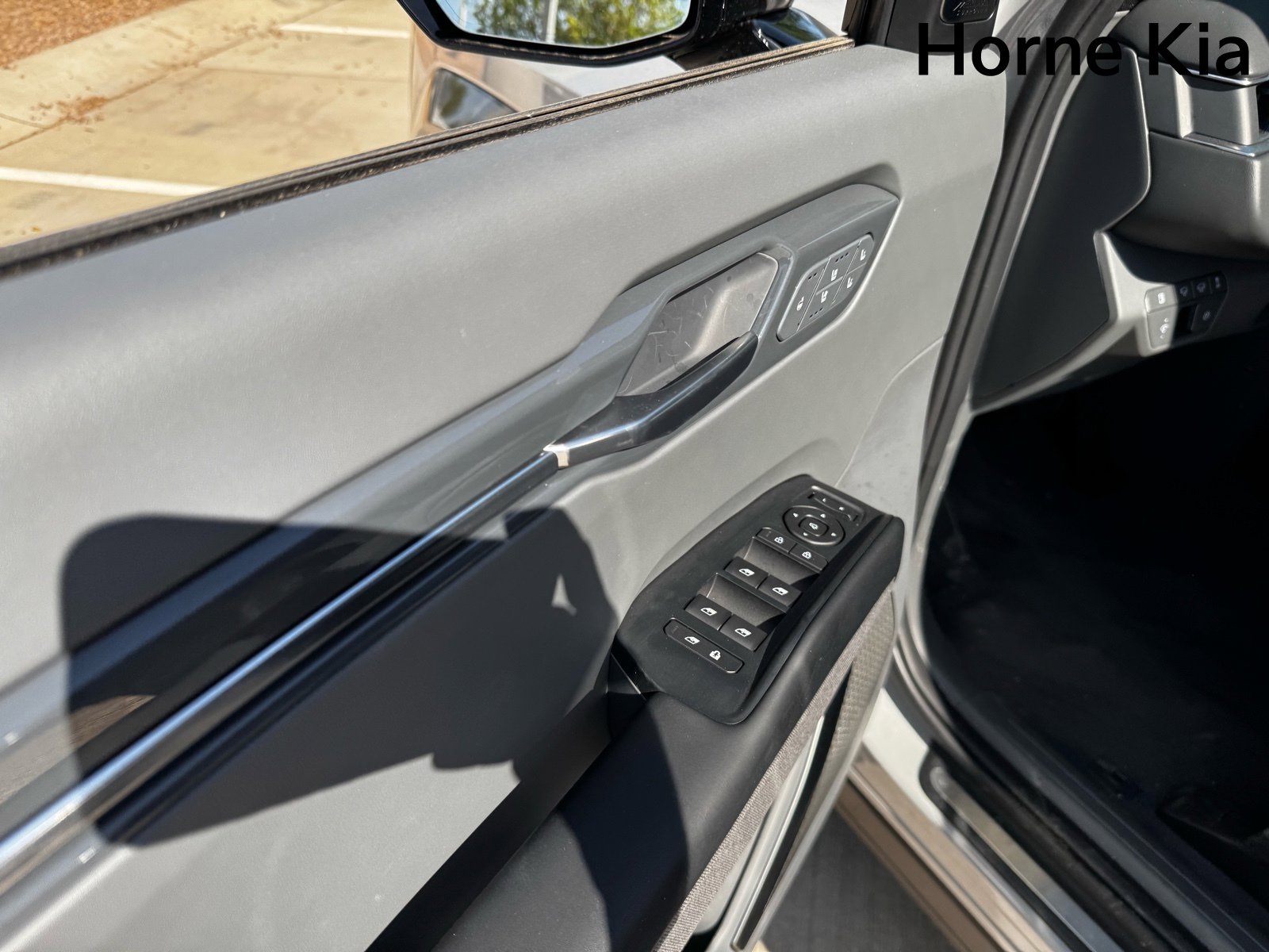 New 2026 Kia EV9 Land w/ Nightfall Edition Package image 10