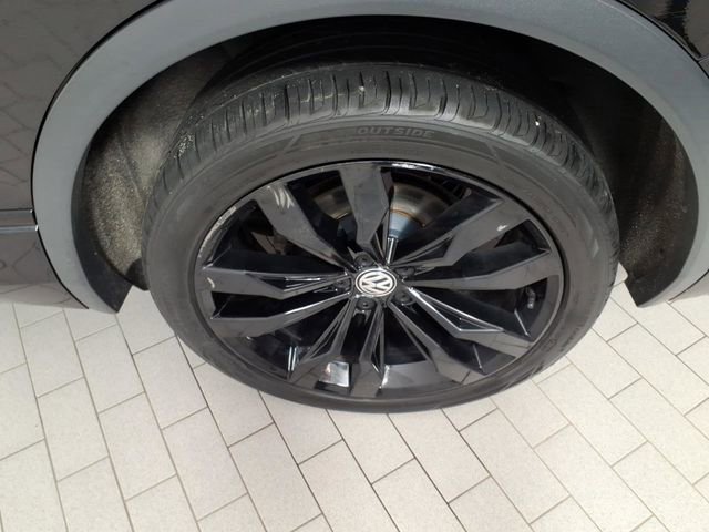 Used 2021 Volkswagen Tiguan SE R-Line w/ 3rd Row Seat Package image 8