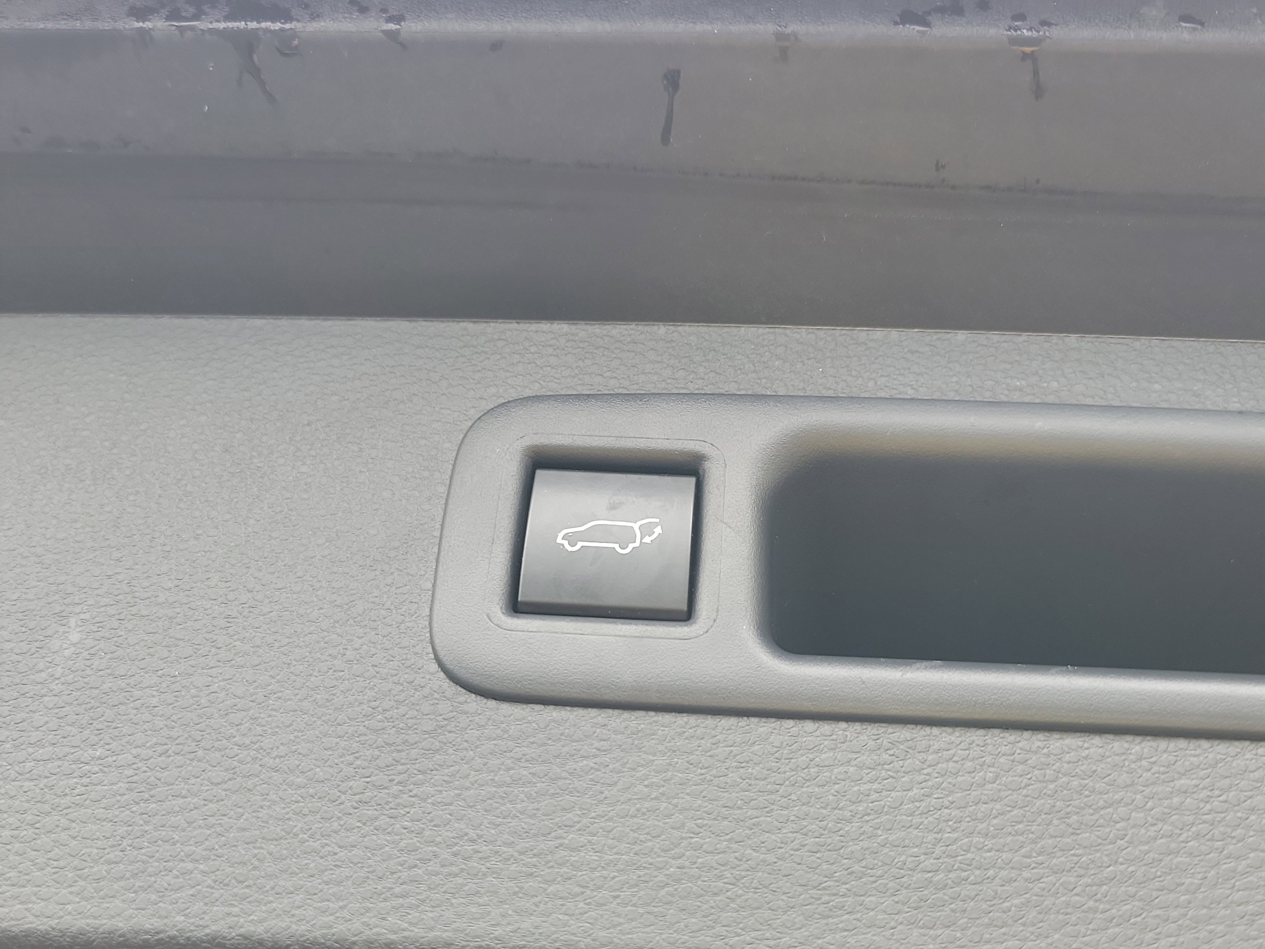 Used 2025 Toyota Highlander XSE AWD/4WD image 11