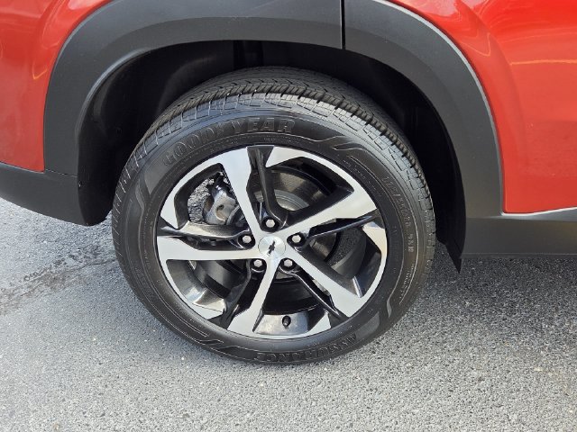 Certified 2024 Chevrolet Trax RS FWD image 9