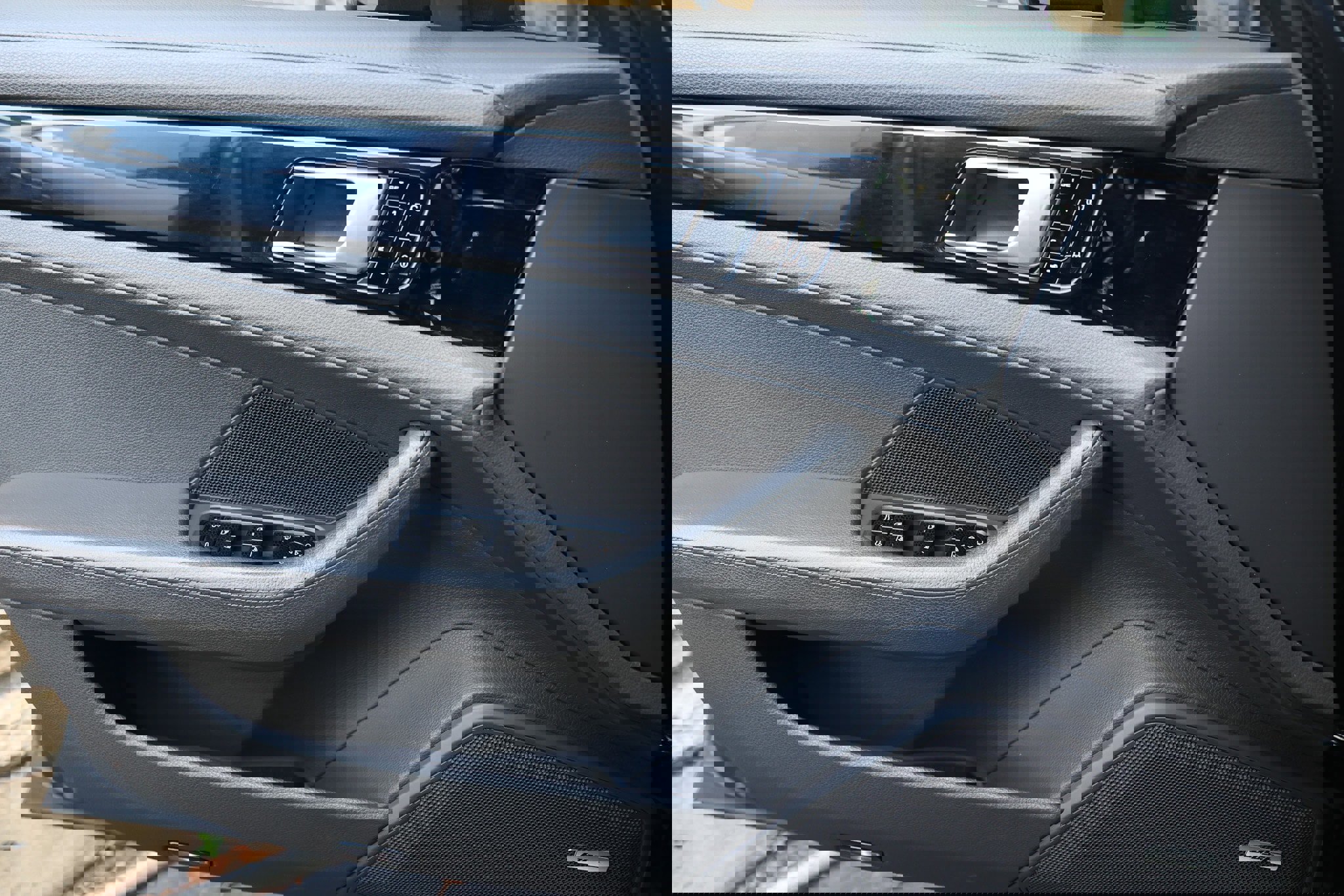 Used 2018 Porsche Panamera 4 image 53