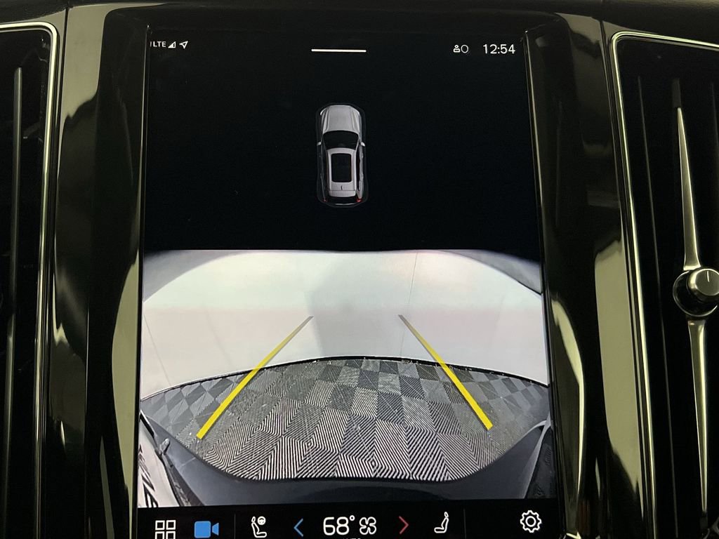 Certified 2025 Volvo XC60 B5 Core w/ Climate Package image 26