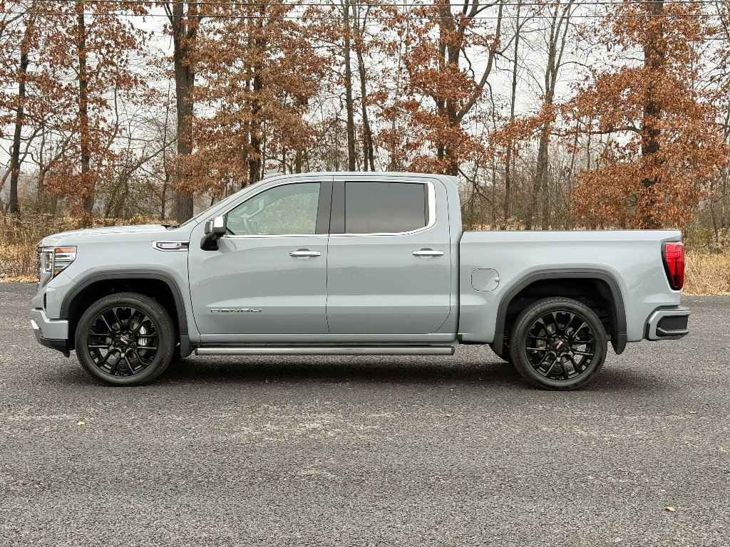 Used 2024 GMC Sierra 1500 Denali w/ Denali Reserve Package image 6
