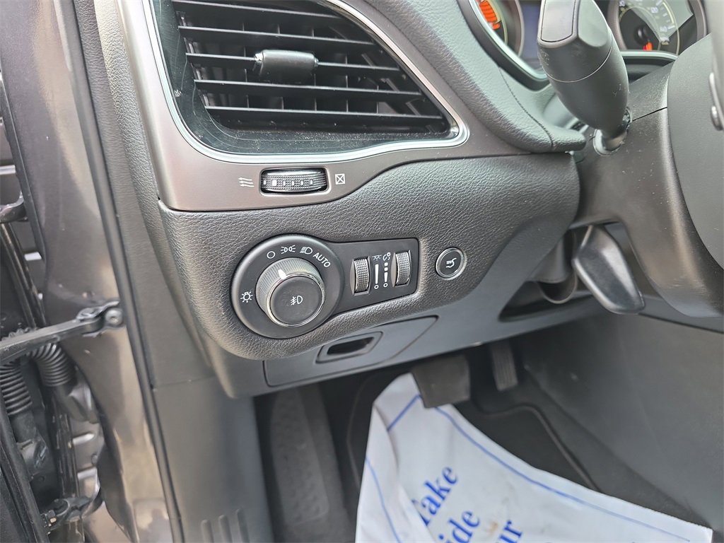 Used 2022 Jeep Cherokee Limited image 20