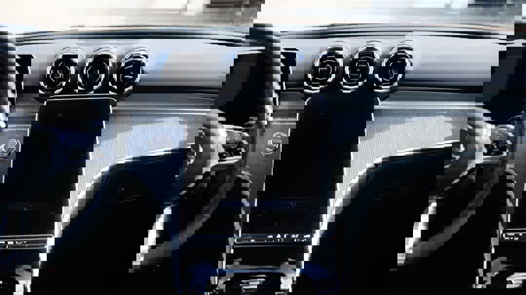 Certified 2025 Mercedes-Benz C 300 Sedan image 16