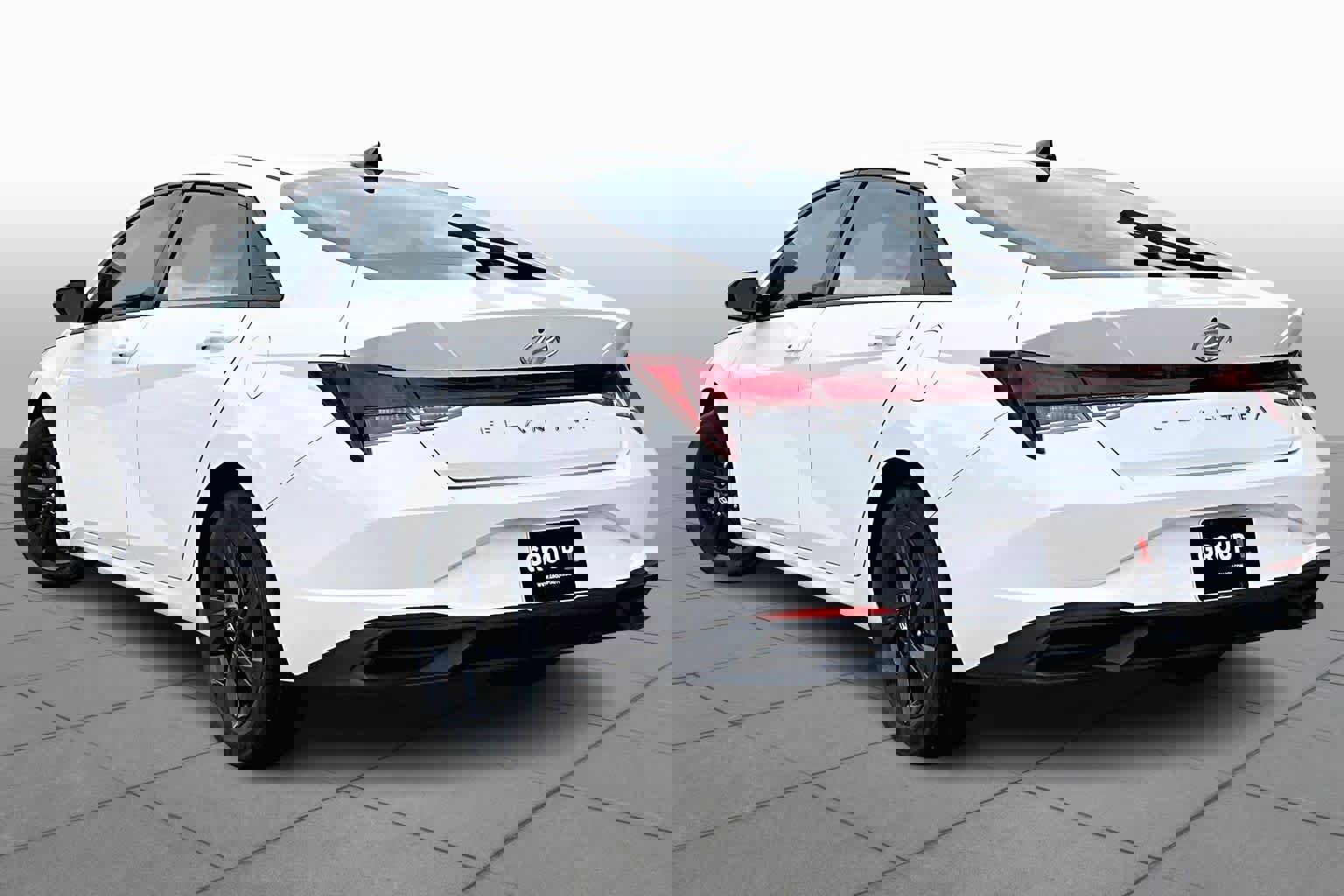 Used 2023 Hyundai Elantra SEL image 11