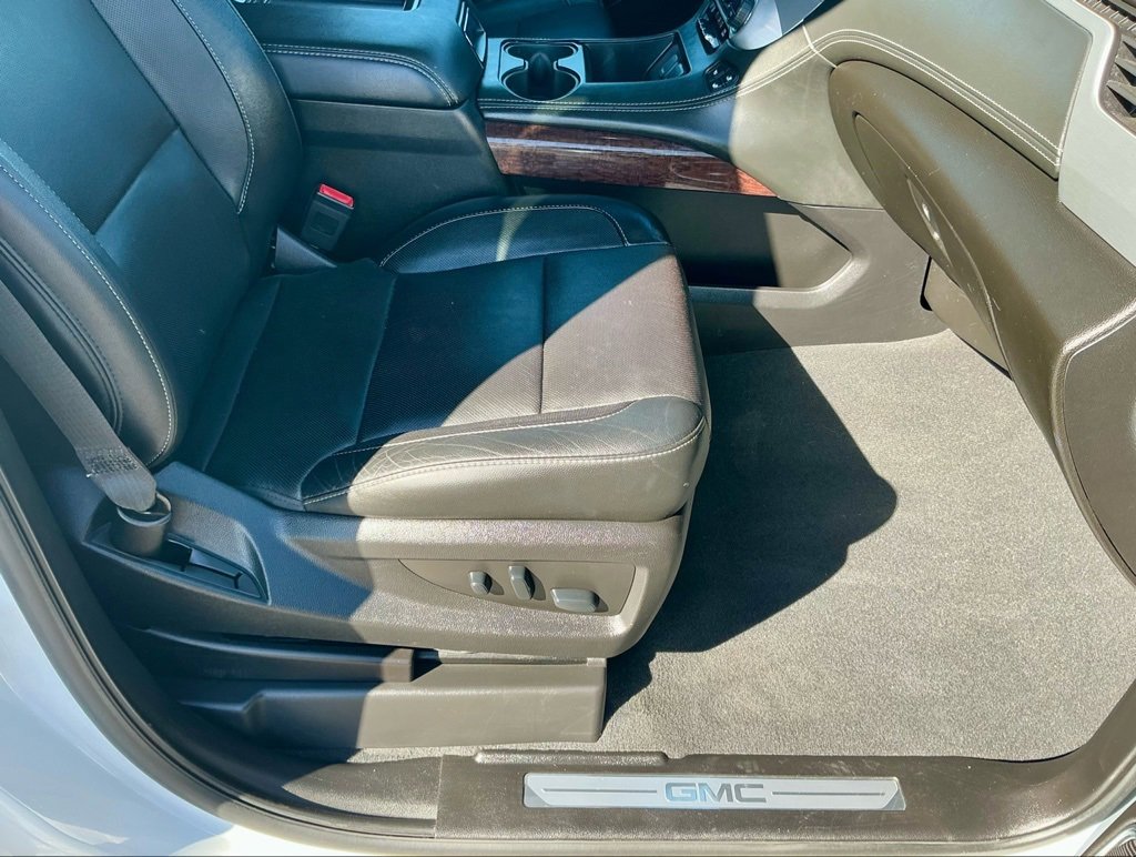 Used 2019 GMC Yukon SLT image 23
