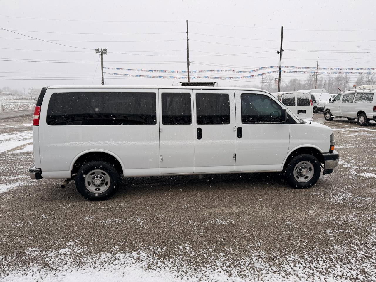 Used 2017 Chevrolet Express 3500 LT w/ LT Preferred Equipment Group image 2