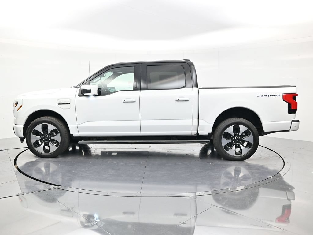 Used 2023 Ford F150 Lightning Platinum AWD/4WD image 8