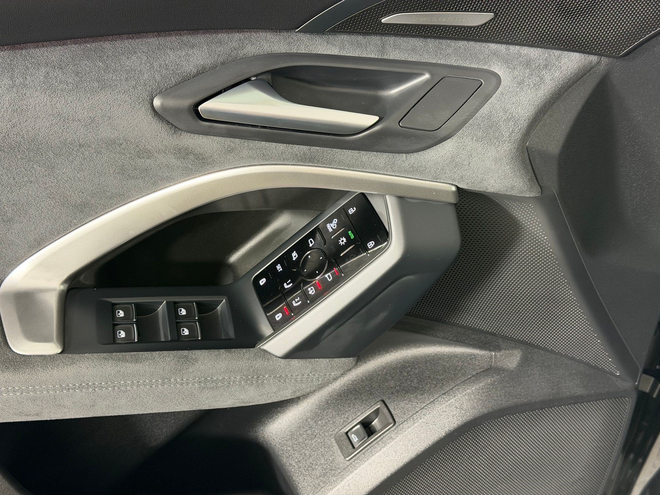 New 2026 Audi SQ5 Premium Plus AWD/4WD image 14