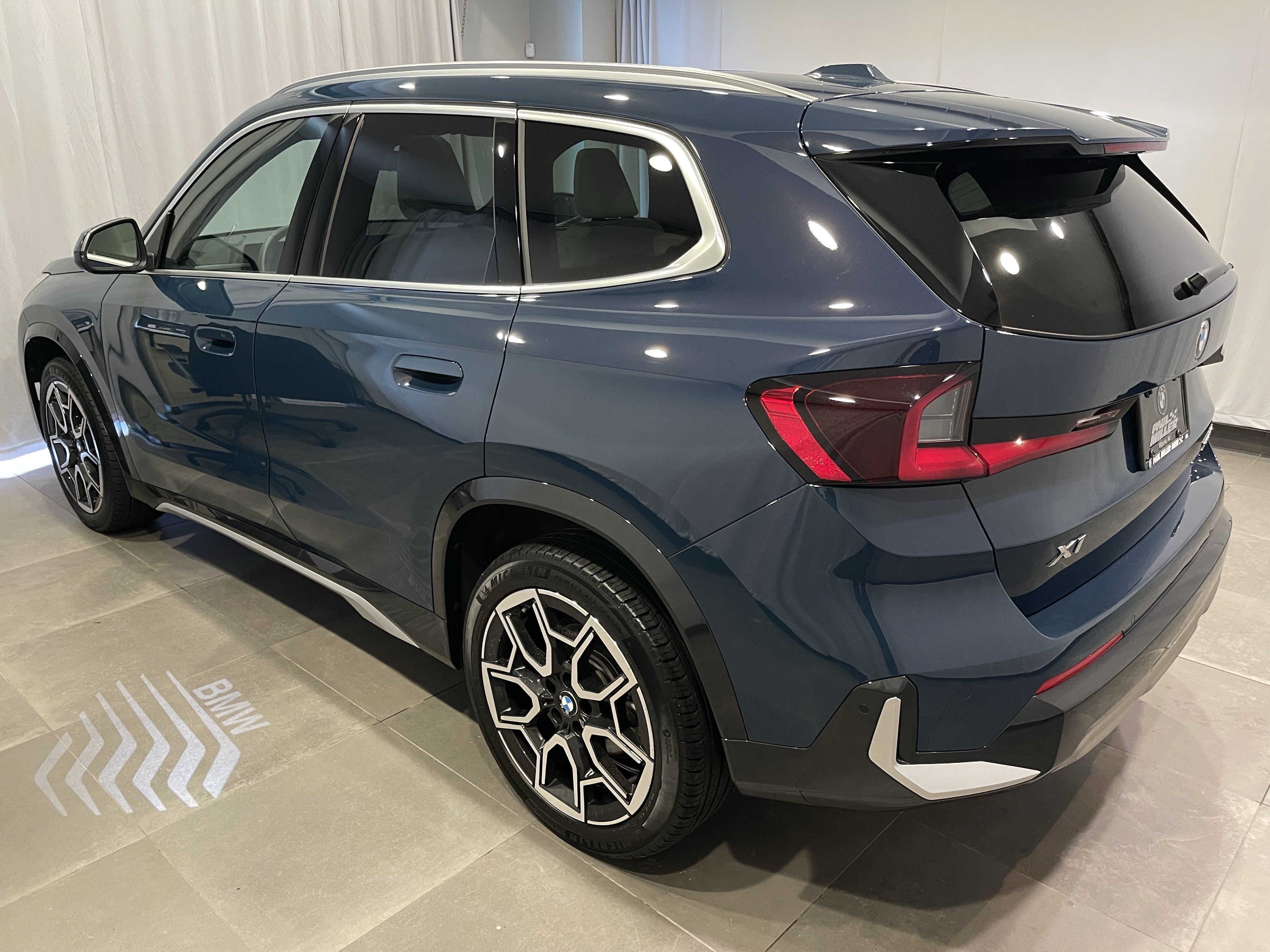 Used 2026 BMW X1 xDrive28i w/ Convenience Package AWD/4WD image 4