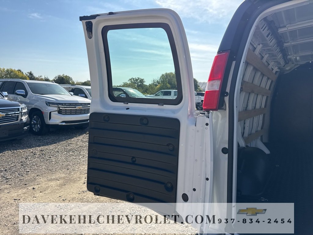 Certified 2023 GMC Savana 2500 w/ Driver Convenience Package image 25