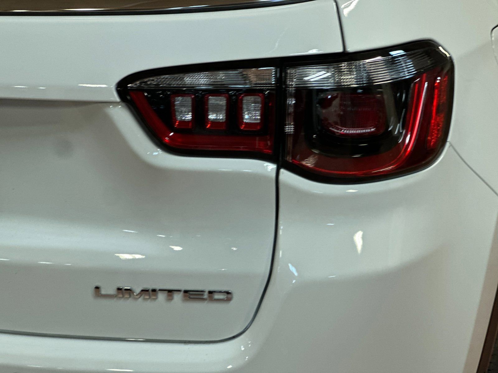 New 2026 Jeep Compass Limited image 25