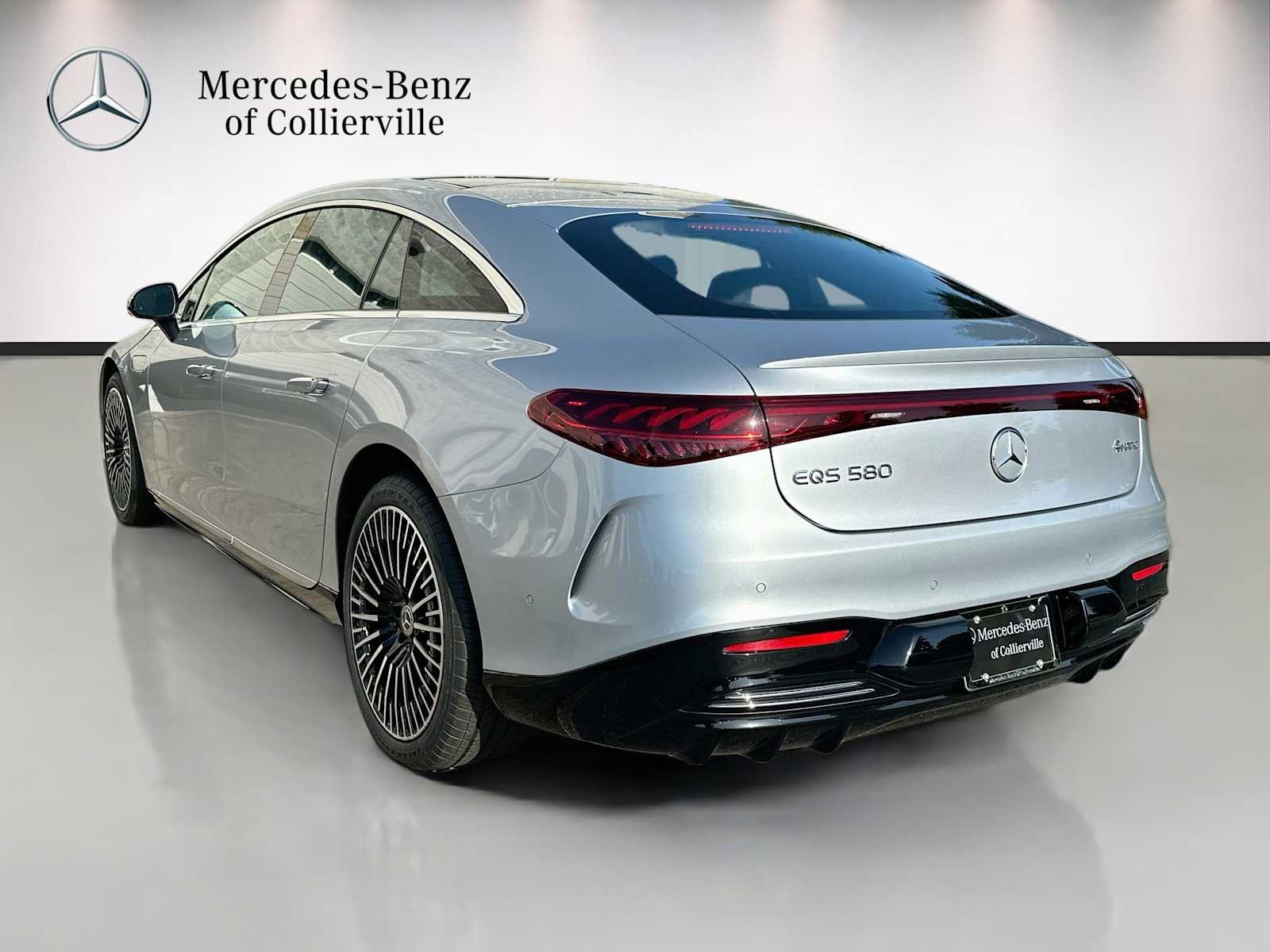 Used 2023 Mercedes-Benz EQS 580 4MATIC Sedan image 7
