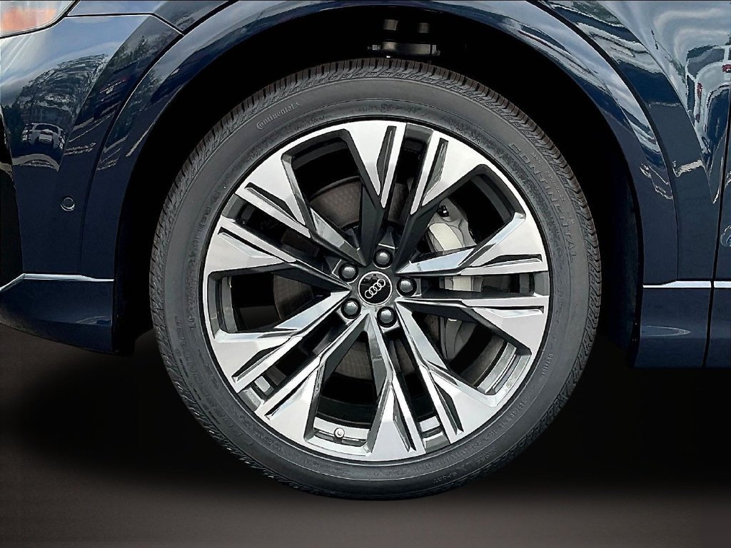 New 2026 Audi Q8 Prestige AWD/4WD image 13