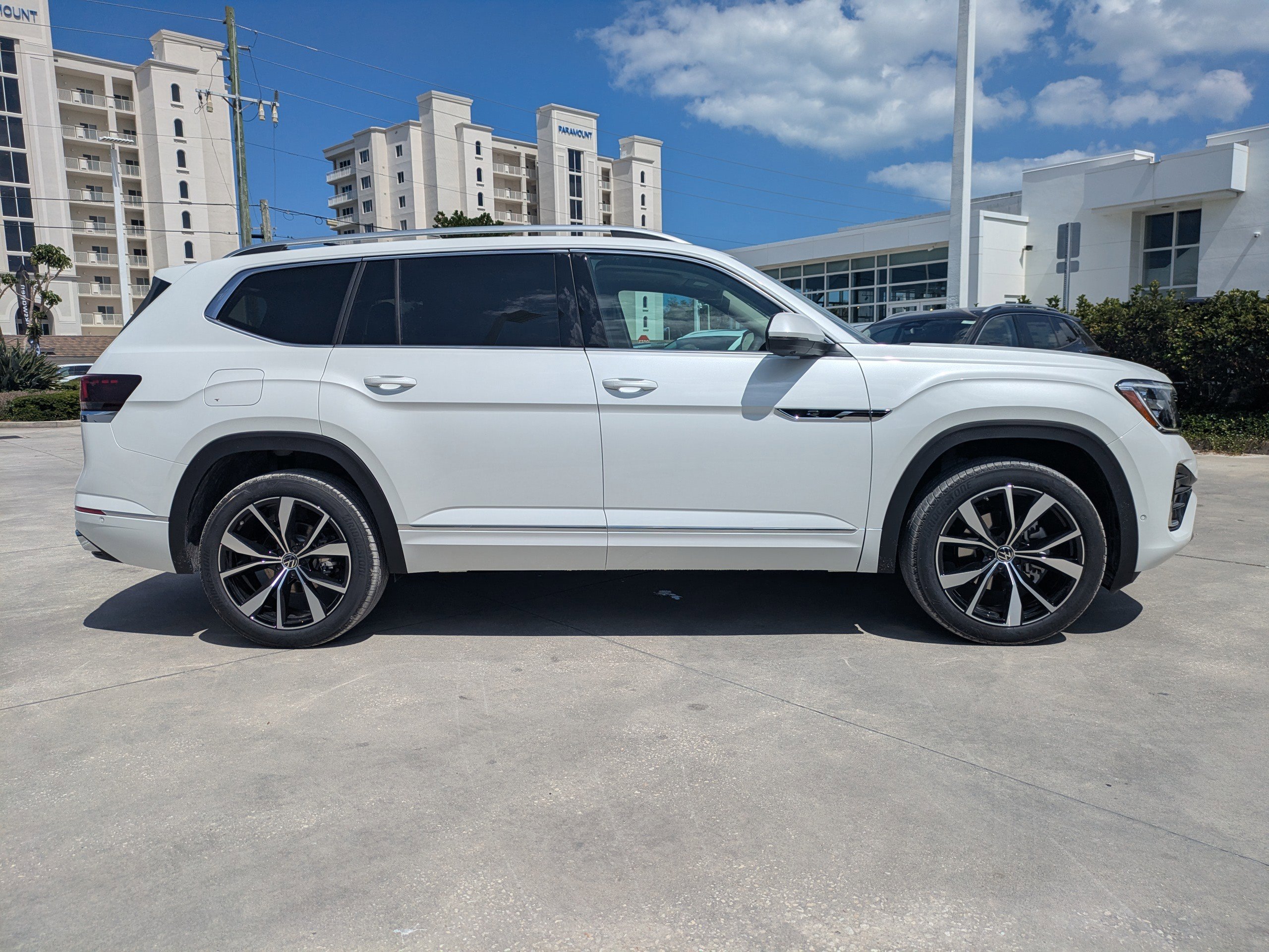 New 2026 Volkswagen Atlas SEL Premium R-Line AWD/4WD image 3