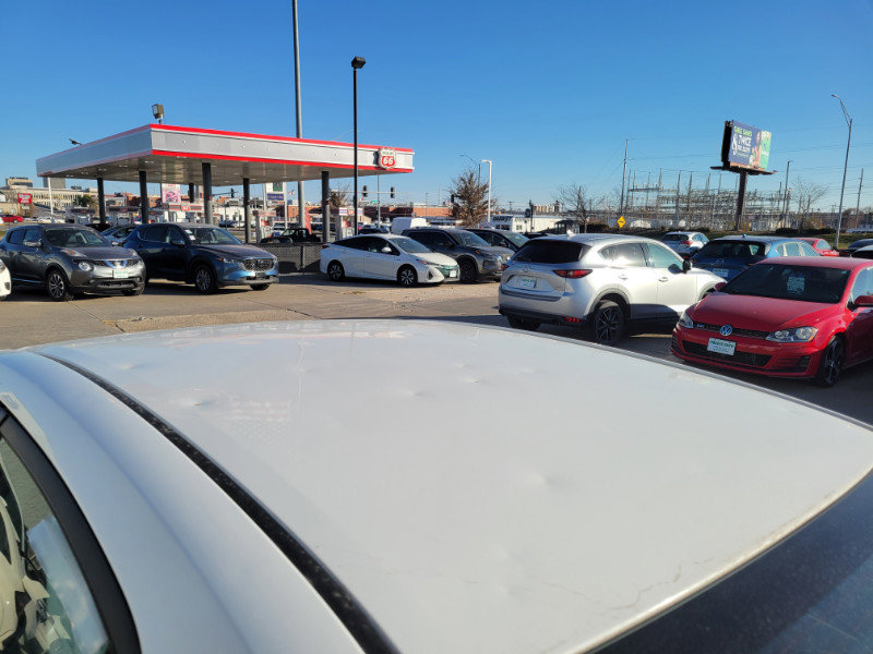 Used 2018 Toyota Corolla LE image 14