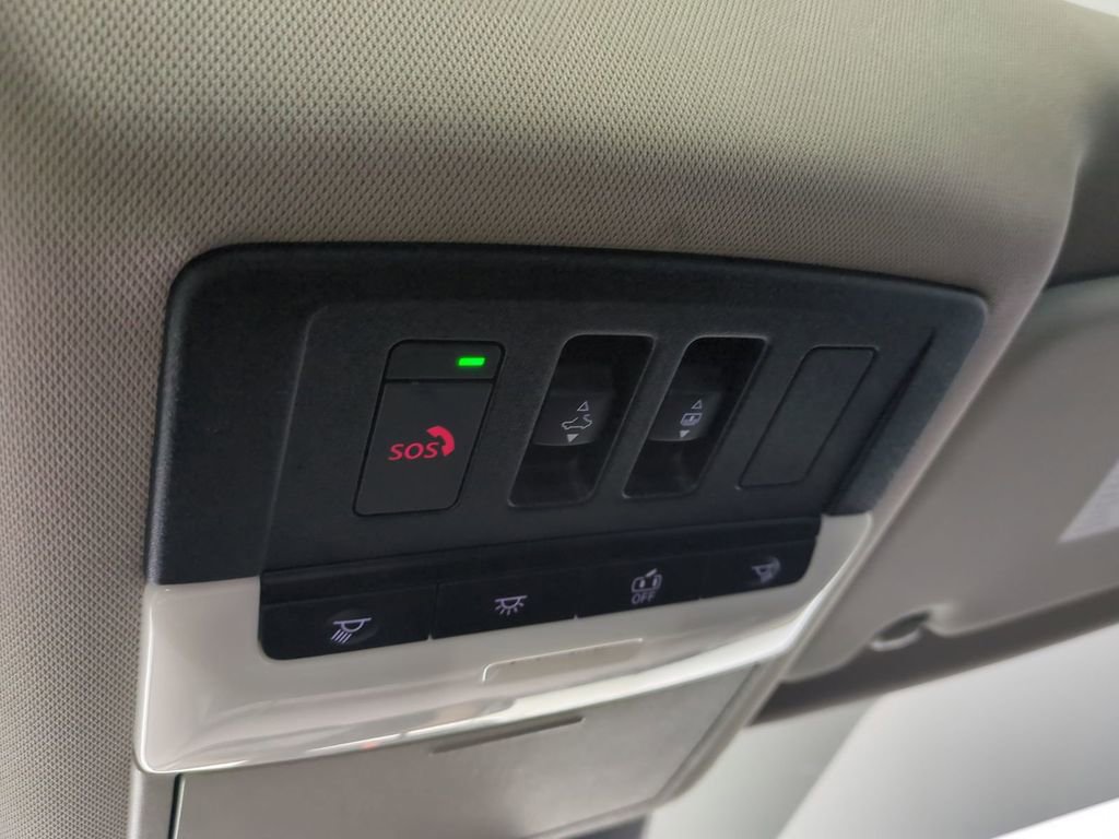 Used 2021 Nissan Rogue SL FWD image 25