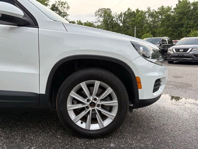 Used 2018 Volkswagen Tiguan Limited w/ Premium Package FWD image 33