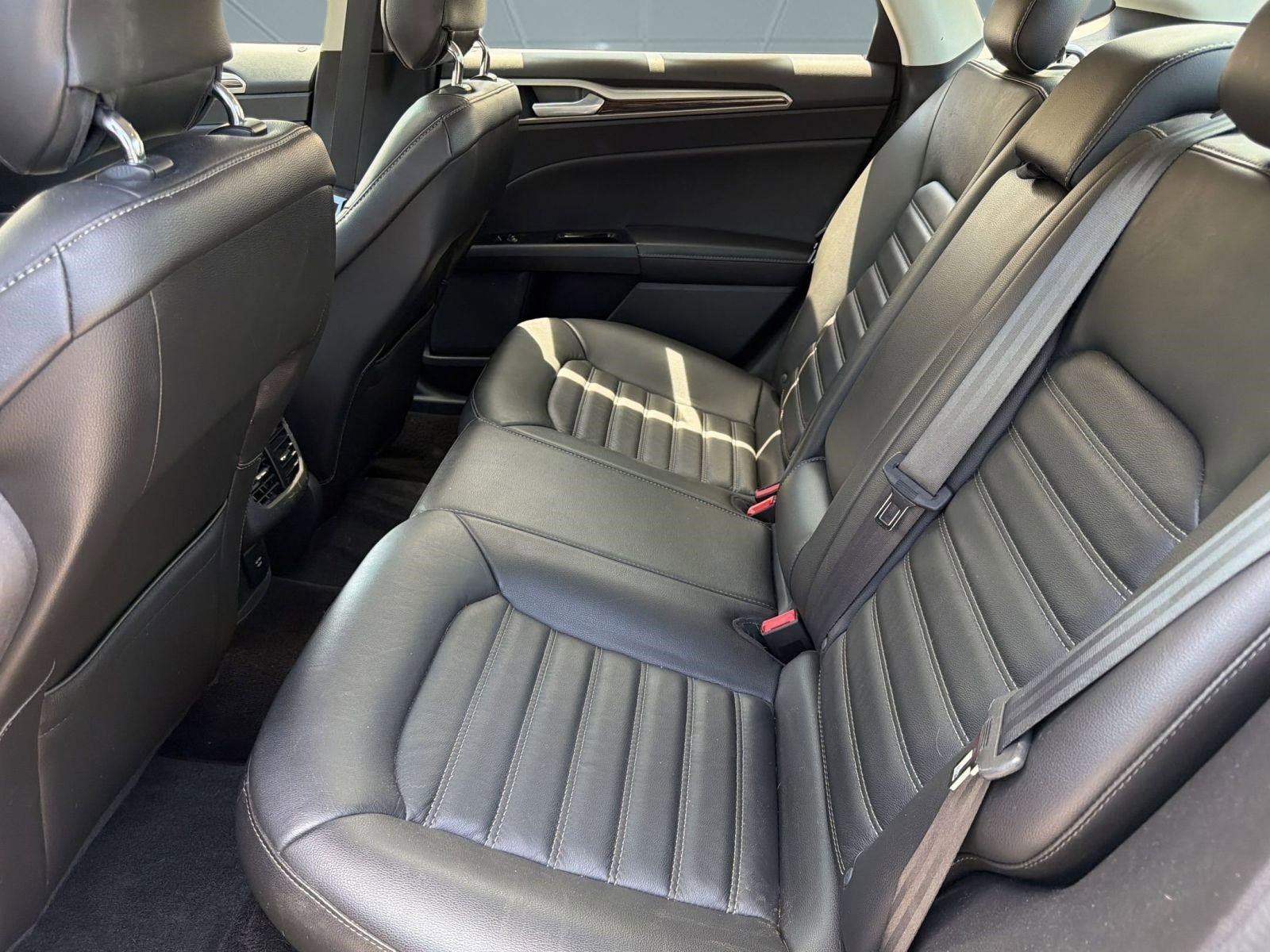 Used 2014 Ford Fusion Energi SE FWD image 14