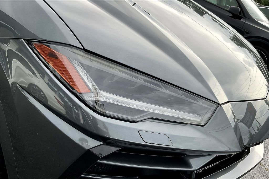 Used 2019 Lamborghini Urus AWD/4WD image 31