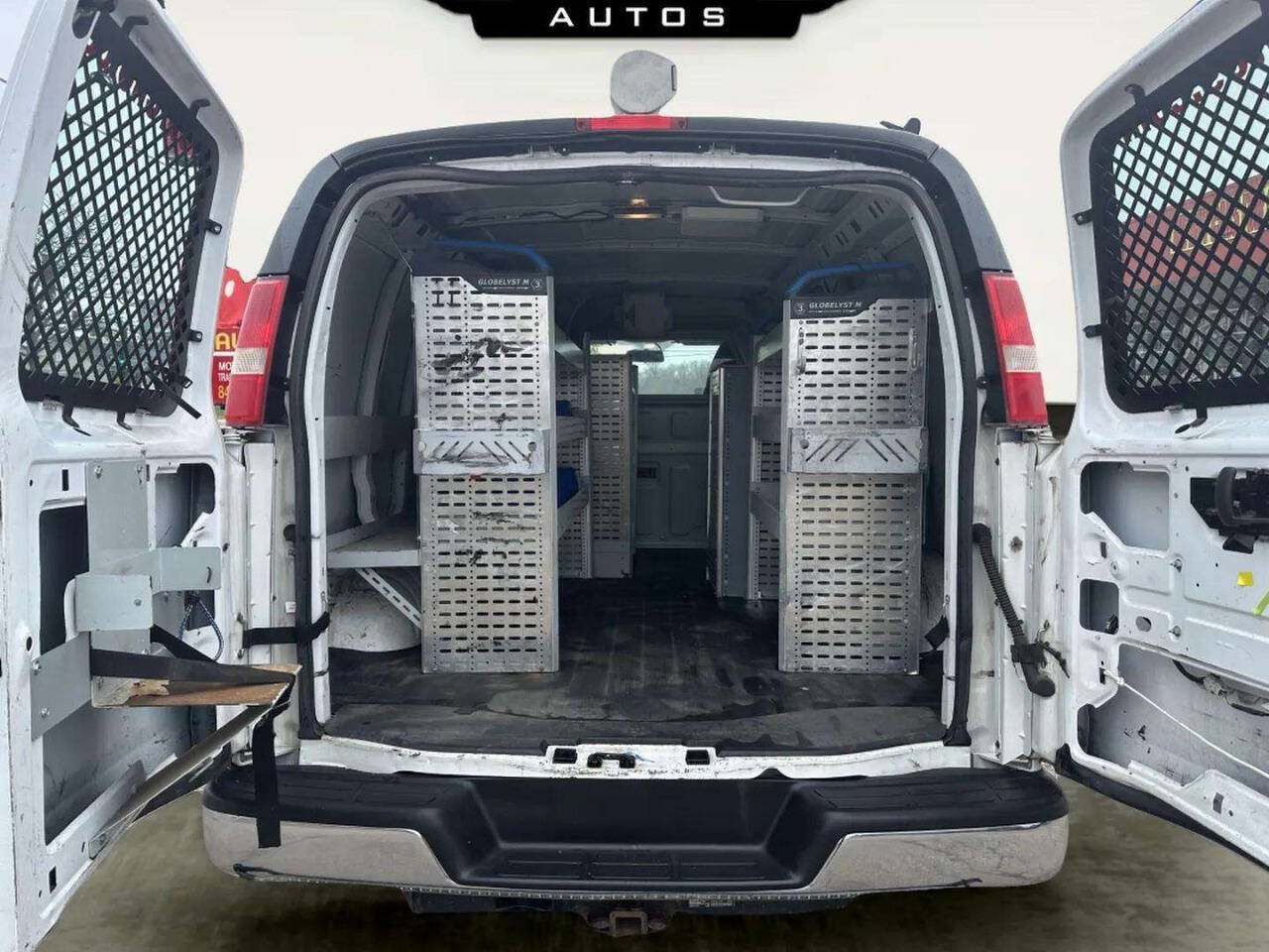 Used 2014 Chevrolet Express 2500 RWD image 12