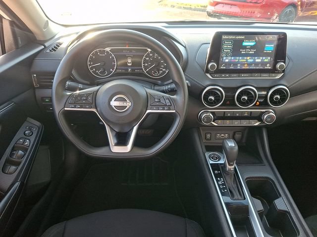 Used 2024 Nissan Sentra SV FWD image 11
