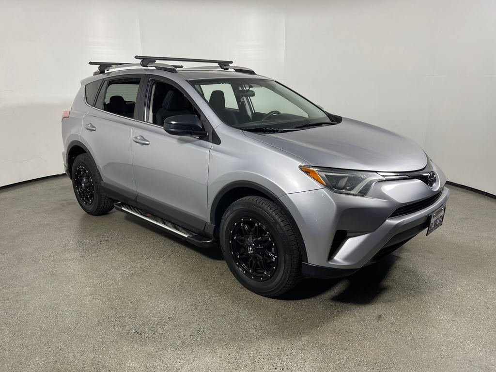 Used 2016 Toyota RAV4 LE image 30