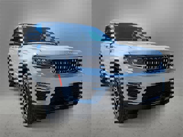 New 2025 Jeep Grand Cherokee Limited image 2