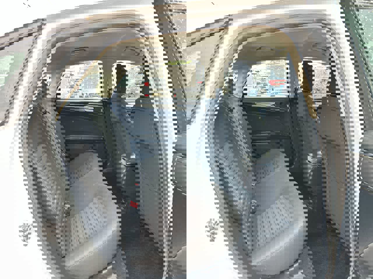 Used 2018 Ford Fusion SE image 25